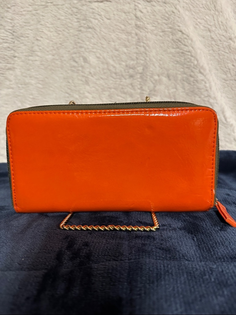 Steve Madden Orange Patent Zip Wallet with Gold Plaque - Picture 2 of 6